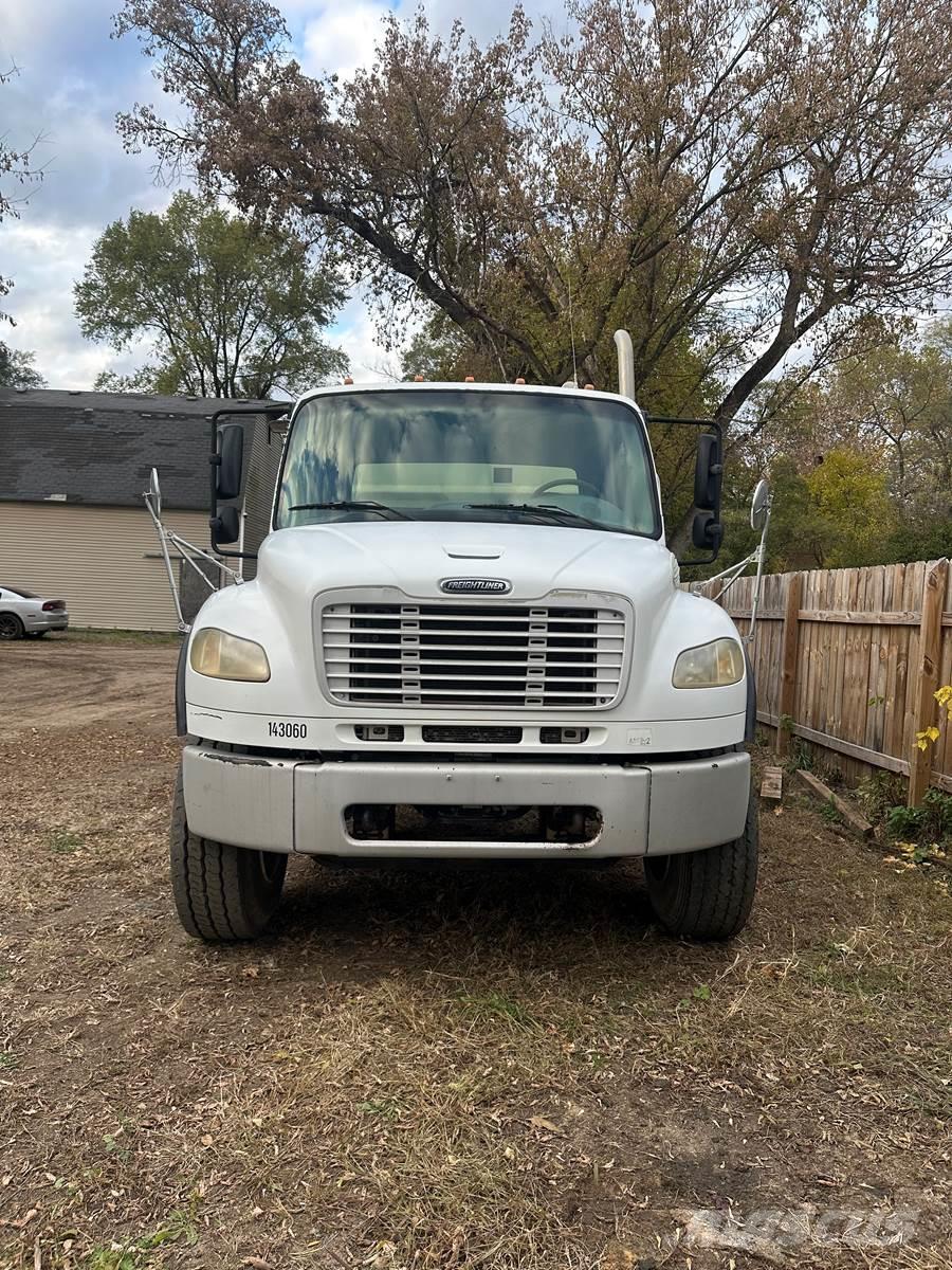 Finn T330 Násypky, dúchadlá a dopravníky