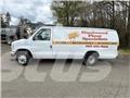 Ford E-250 Minibusy