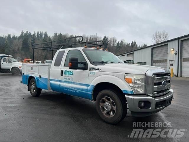 Ford F-350 Komunálne / Multi-úžitkové vozidlá