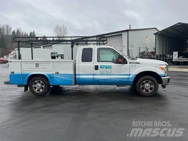 Ford F-350 Komunálne / Multi-úžitkové vozidlá