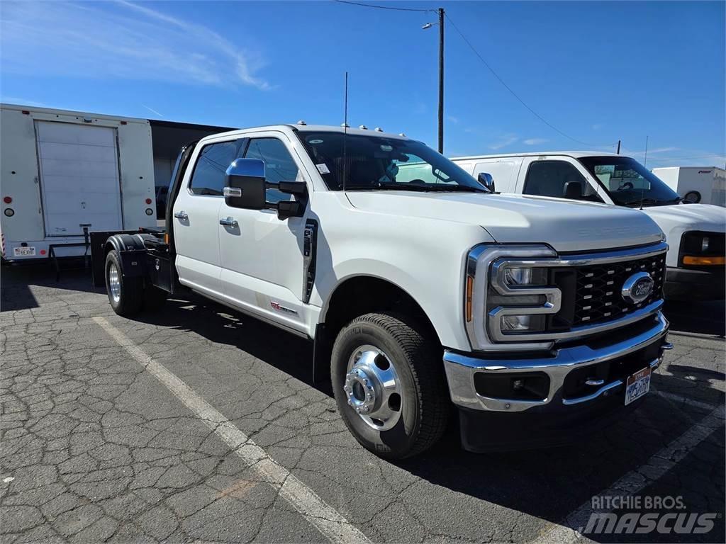 Ford F-350 Nakladacia/sklápacia bočnica
