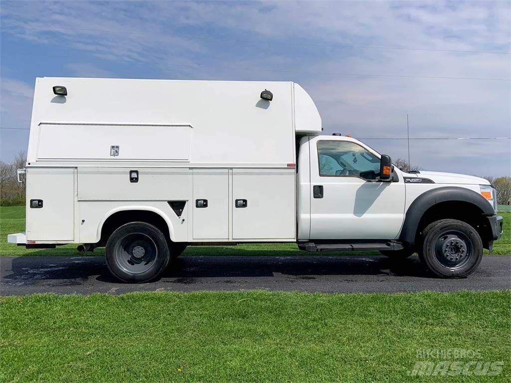 Ford F-450 Komunálne / Multi-úžitkové vozidlá