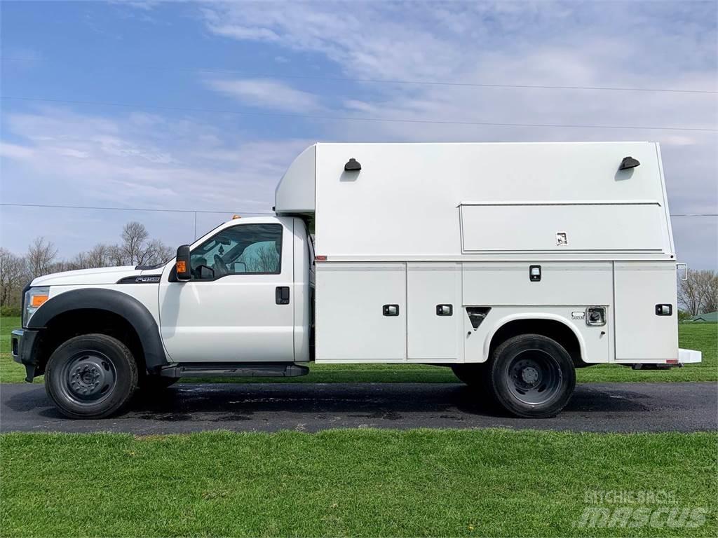 Ford F-450 Komunálne / Multi-úžitkové vozidlá