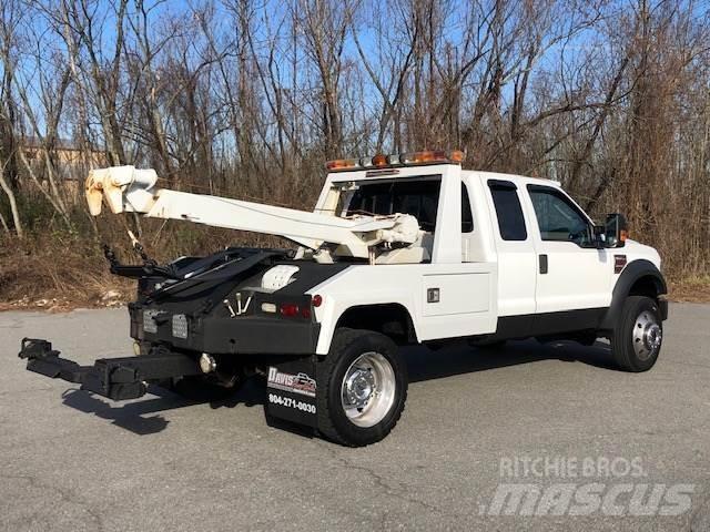 Ford F-550 Vyslobodzovacie vozidlá
