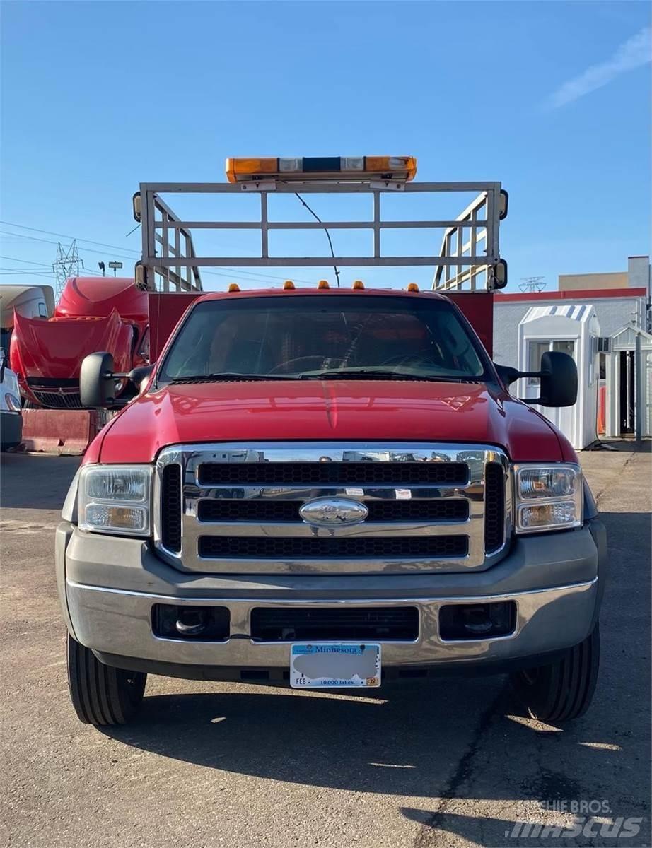 Ford F-550 Komunálne / Multi-úžitkové vozidlá