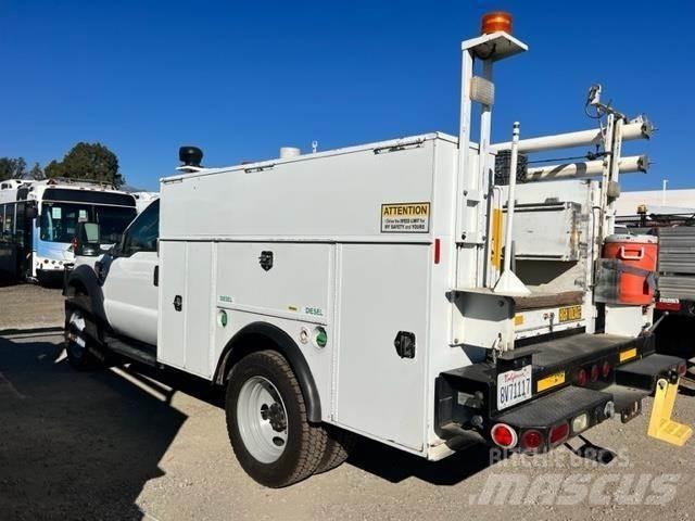 Ford F-550 Komunálne / Multi-úžitkové vozidlá