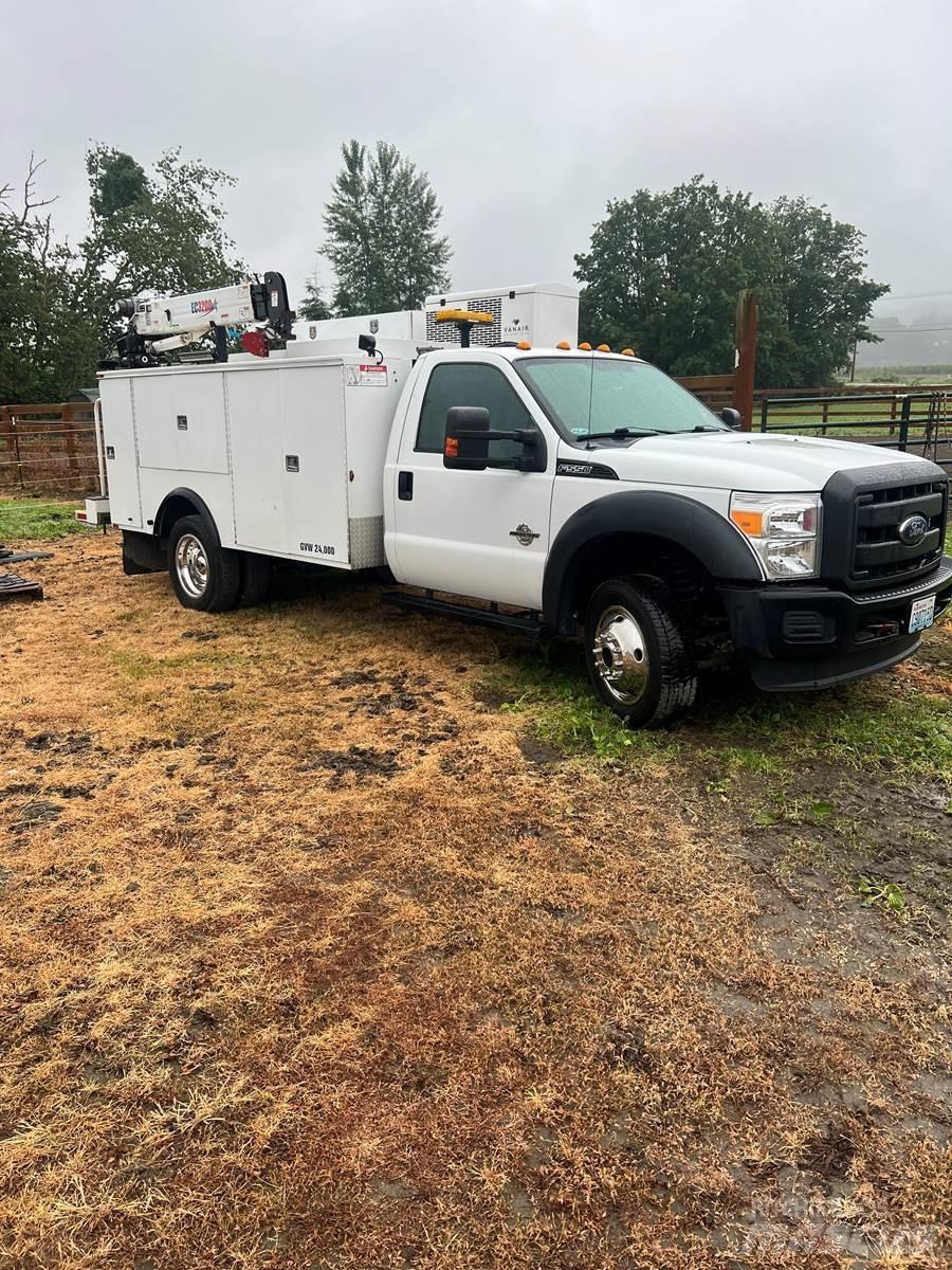 Ford F - 550 Komunálne / Multi-úžitkové vozidlá
