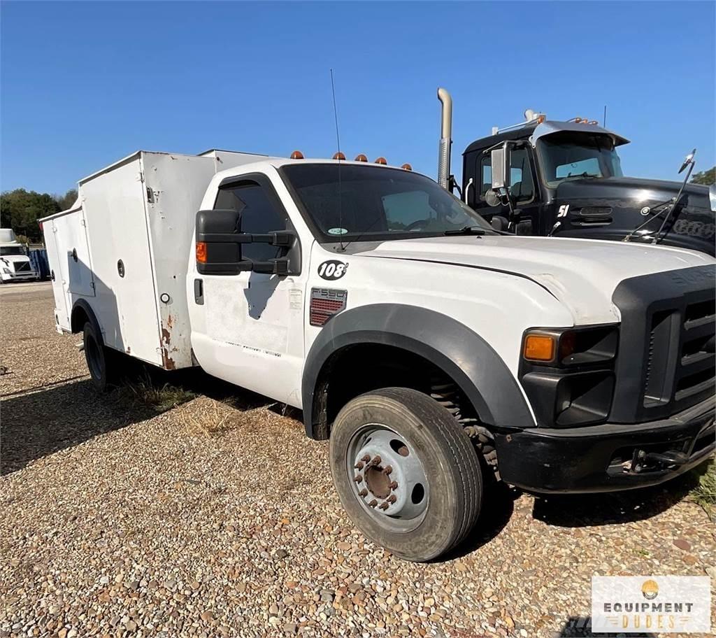 Ford F-550 Komunálne / Multi-úžitkové vozidlá