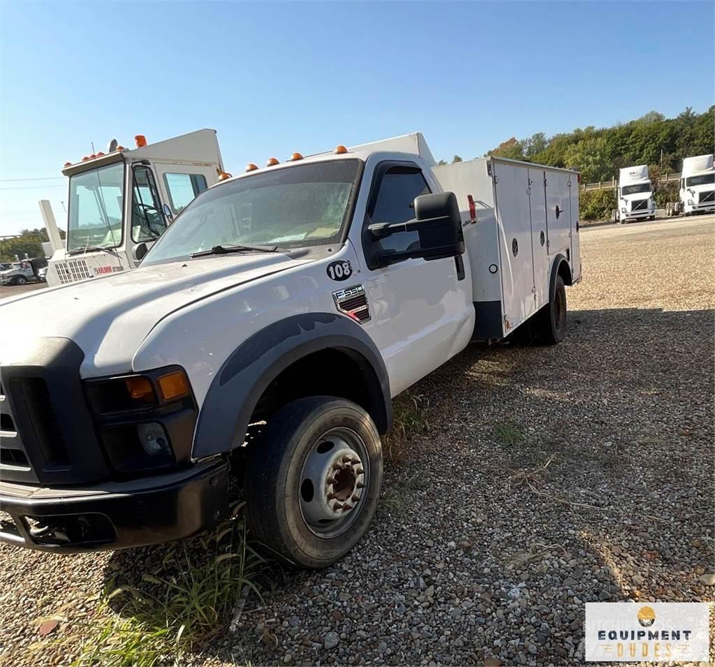 Ford F-550 Komunálne / Multi-úžitkové vozidlá