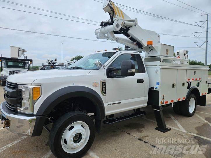 Ford F-550 Autoplošiny