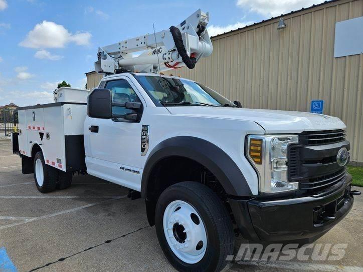 Ford F-550 Autoplošiny