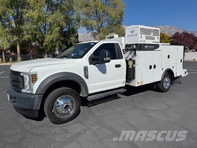 Ford F-550 Komunálne / Multi-úžitkové vozidlá