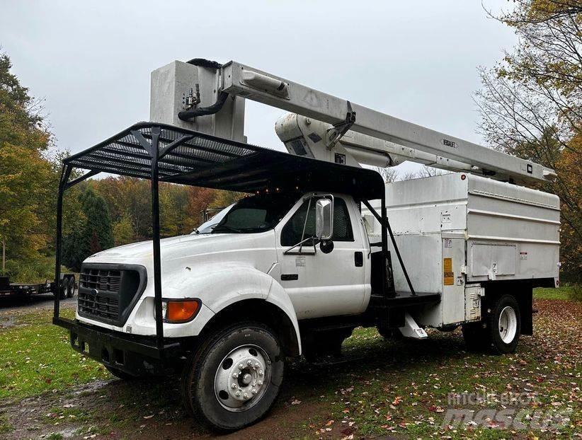 Ford F-750 Autoplošiny