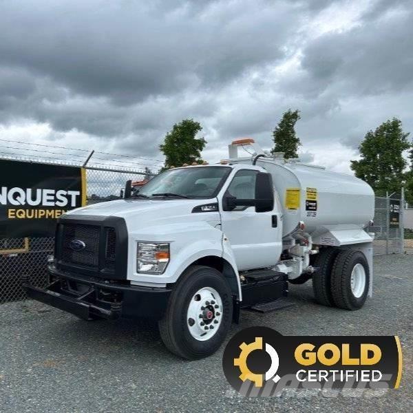 Ford F-750 Cisternové nákladné vozidlá