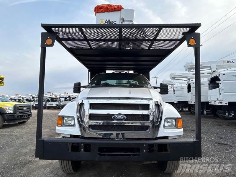 Ford F-750 Autoplošiny
