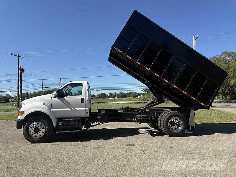 Ford F-750 Vozne na drevnú štiepku