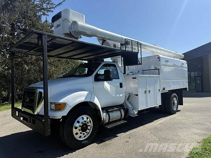 Ford F-750 Autoplošiny