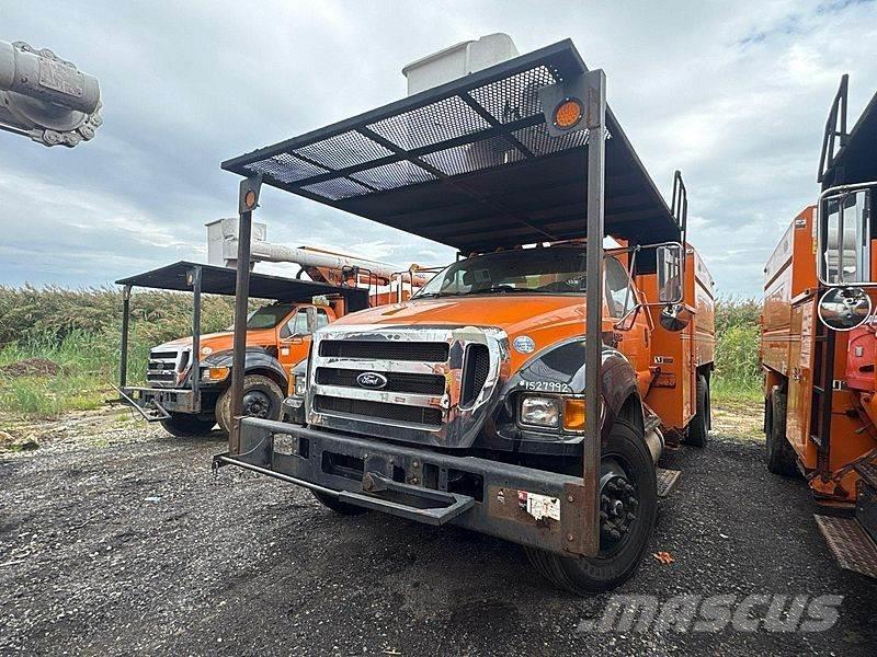 Ford F-750 Autoplošiny