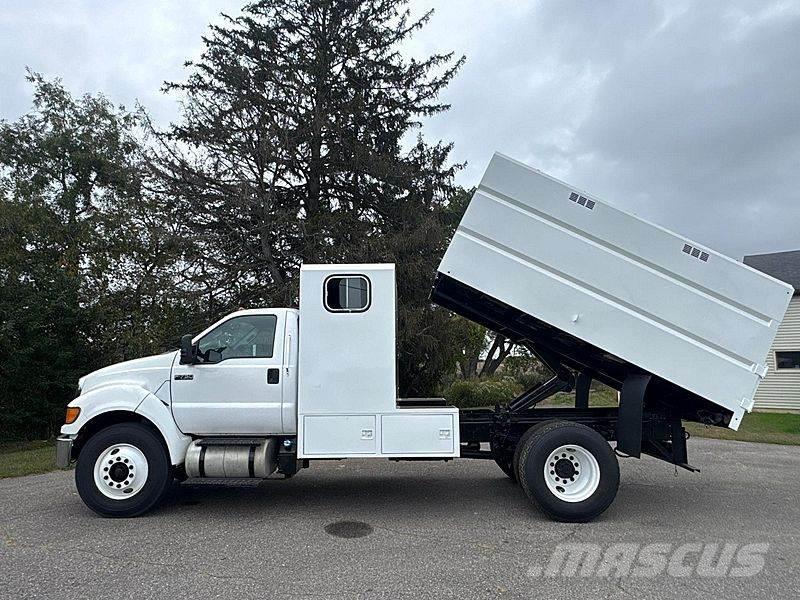 Ford F-750 Vozne na drevnú štiepku