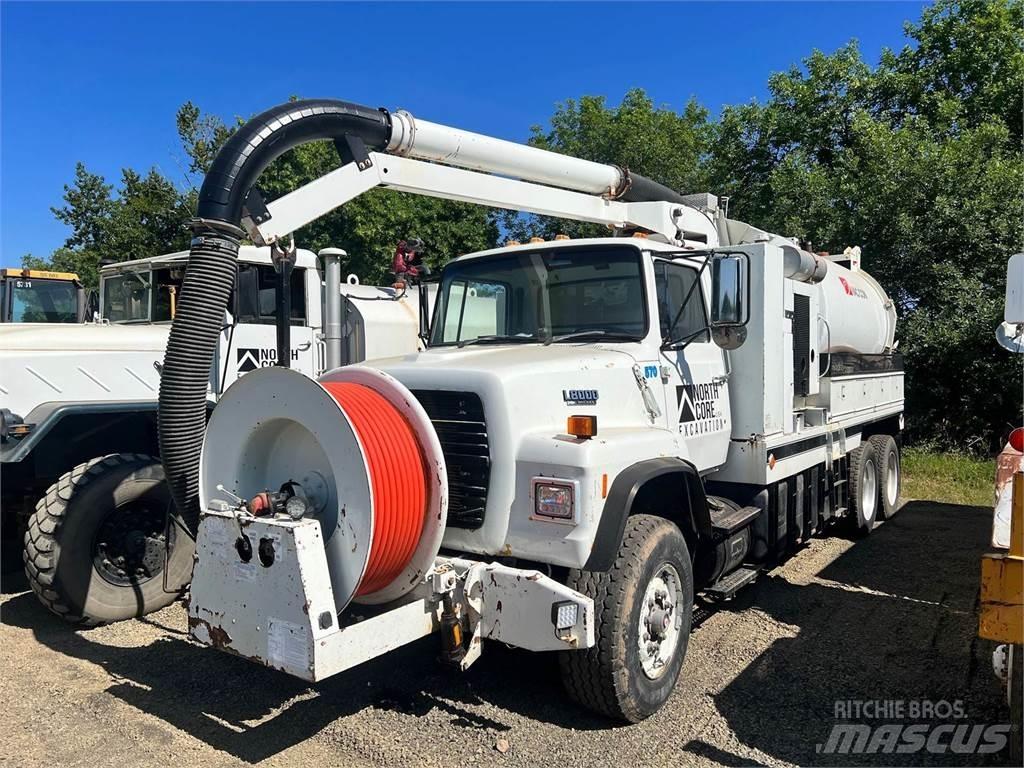 Ford L800 Kombinované/Čerpacie cisterny