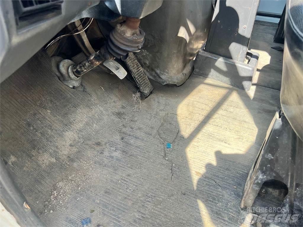 Ford L800 Kombinované/Čerpacie cisterny