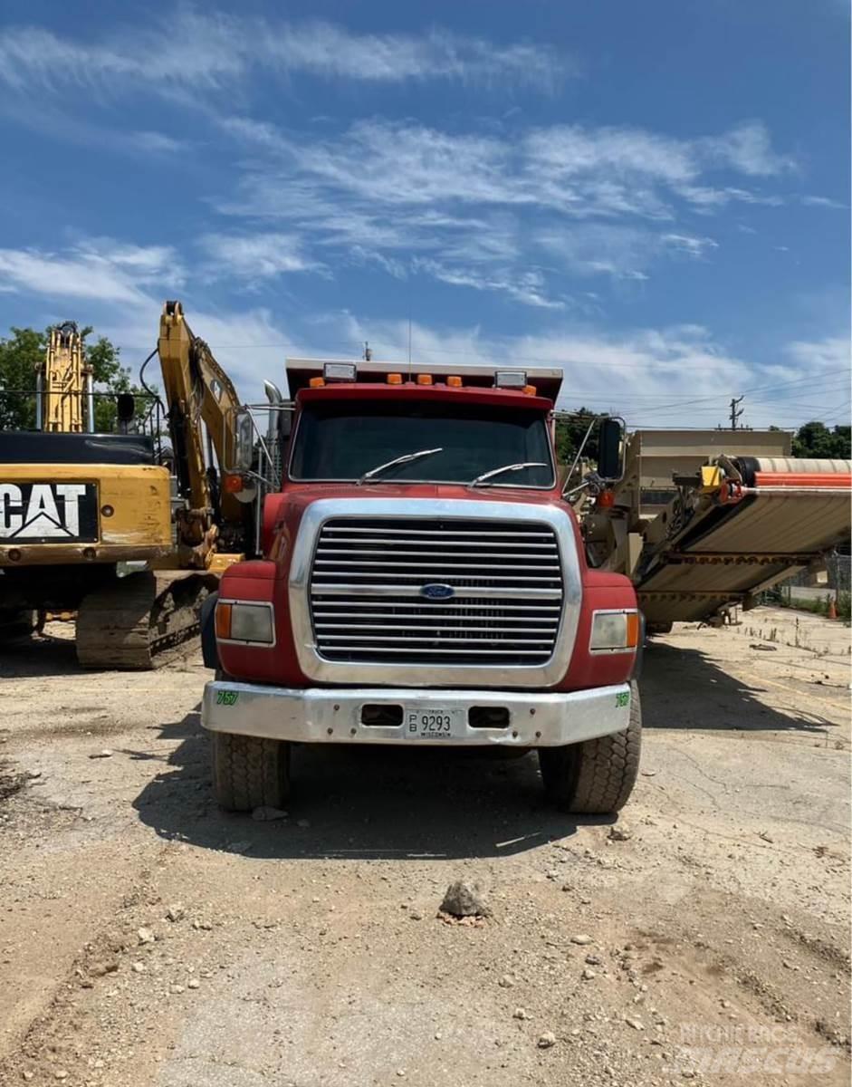 Ford L9000 Cisternové nákladné vozidlá