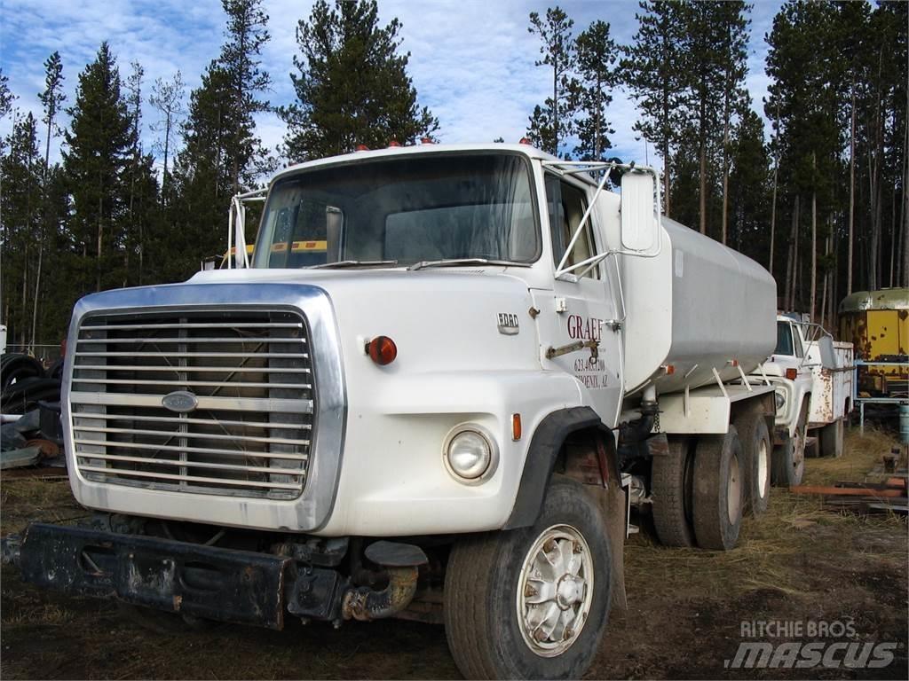 Ford LTS8000 Cisternové nákladné vozidlá