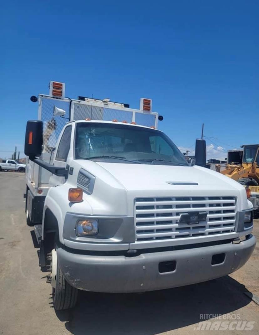 GMC 5500 Autožeriavy, hydraulické ruky
