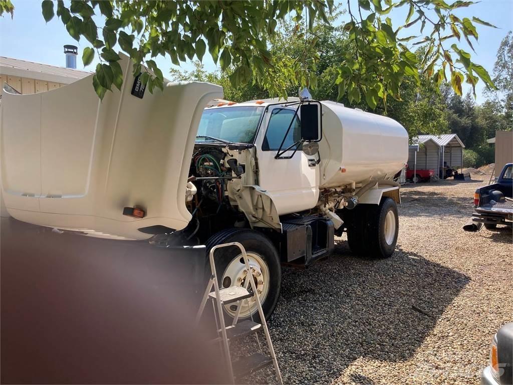 GMC 7500 Cisternové nákladné vozidlá