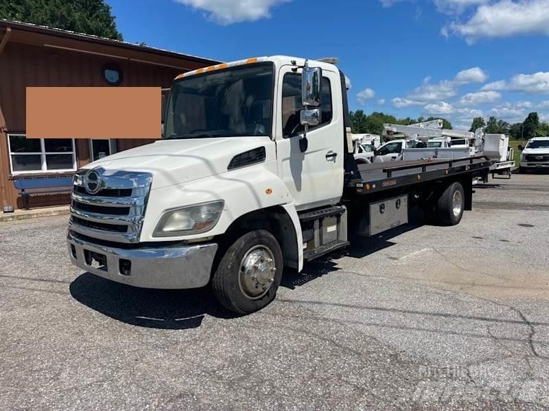 Hino 258 Nákladní vozidlá na prepravu automobilov