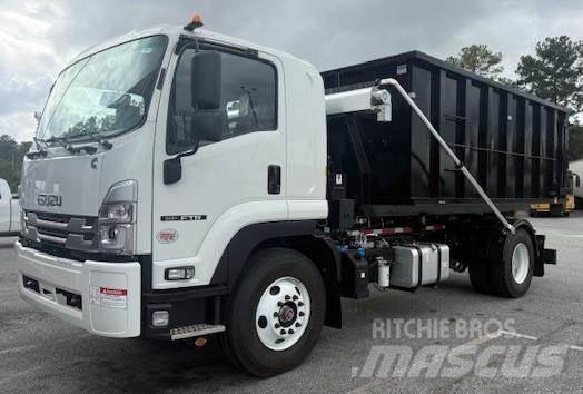 Isuzu FTR Hákový nosič kontajnerov