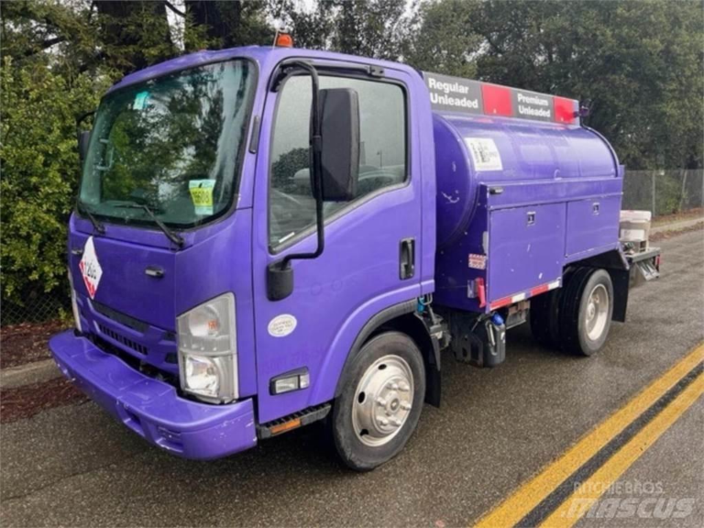 Isuzu NPR Cisternové nákladné vozidlá