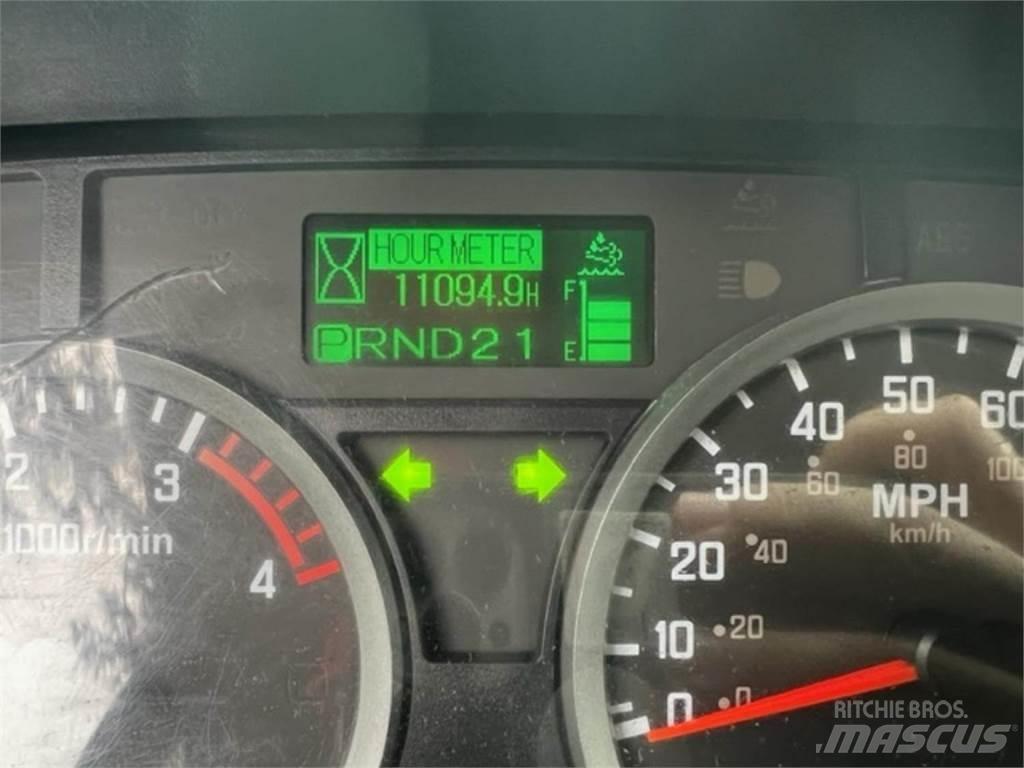 Isuzu NPR Cisternové nákladné vozidlá