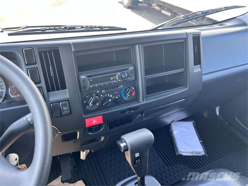 Isuzu NPR Nakladacia/sklápacia bočnica
