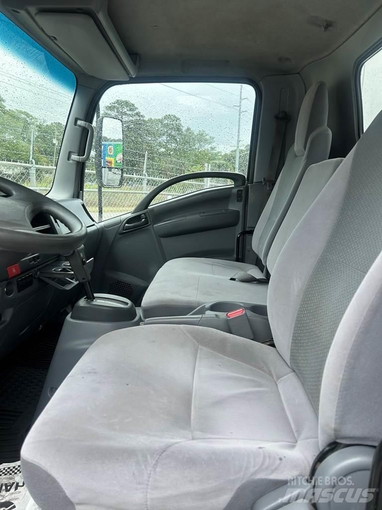 Isuzu NRR Ťahače