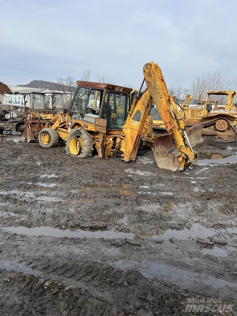 JCB 3CX Rýpadlo-nakladače