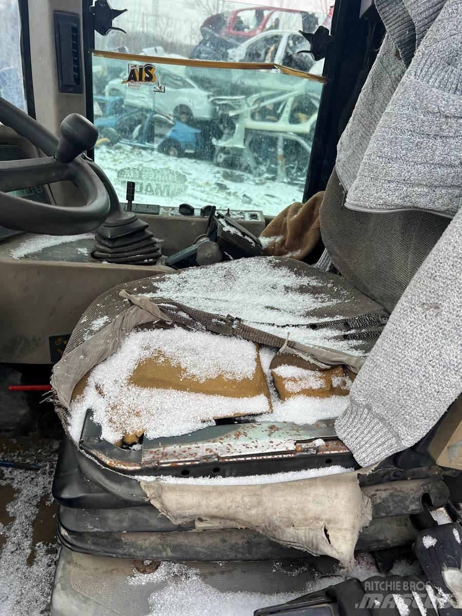 JCB 411 HT Kolesové nakladače