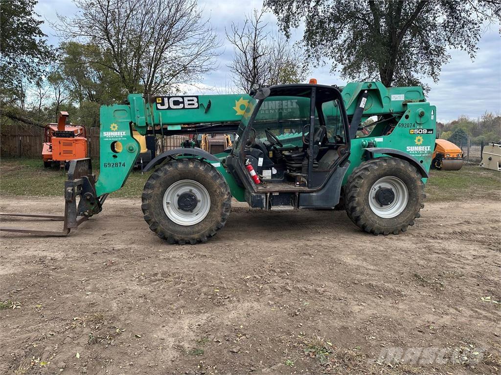 JCB 509-42 Teleskopické manipulátory