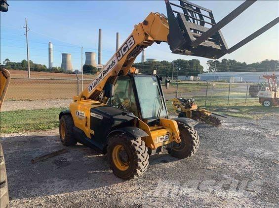 JCB 525-60 Teleskopické manipulátory