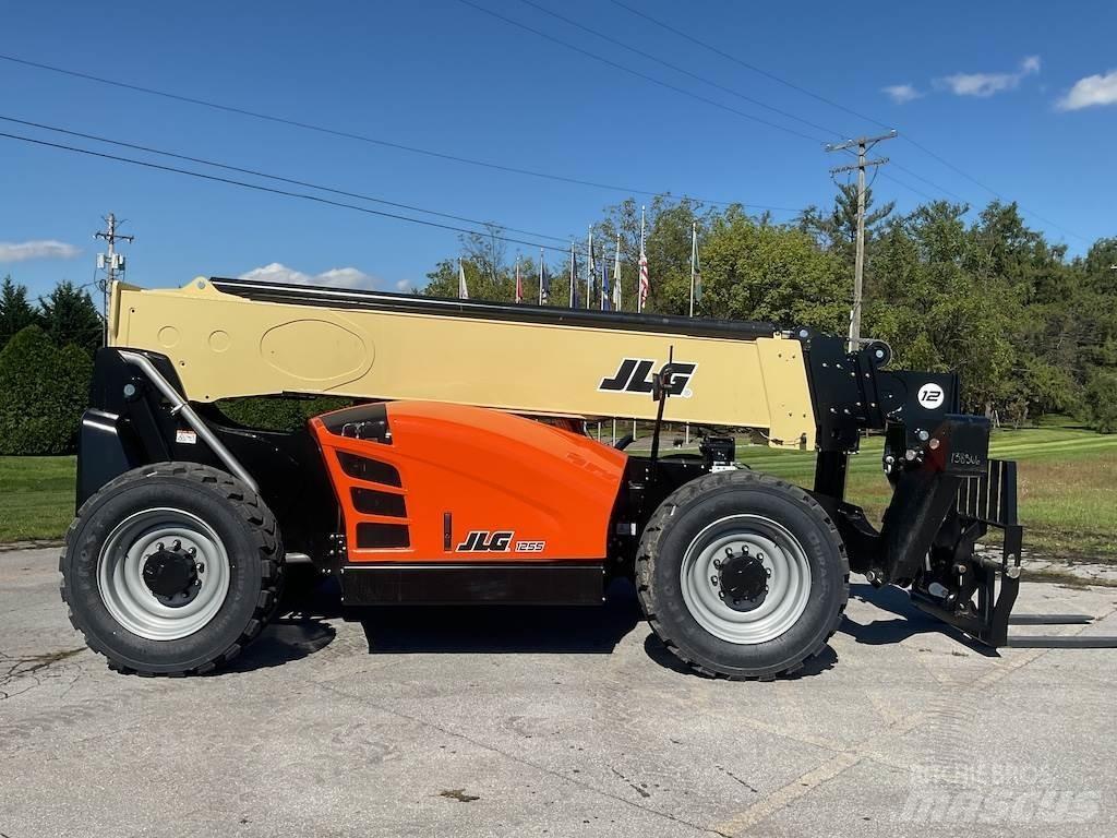 JLG 1255 Teleskopické manipulátory