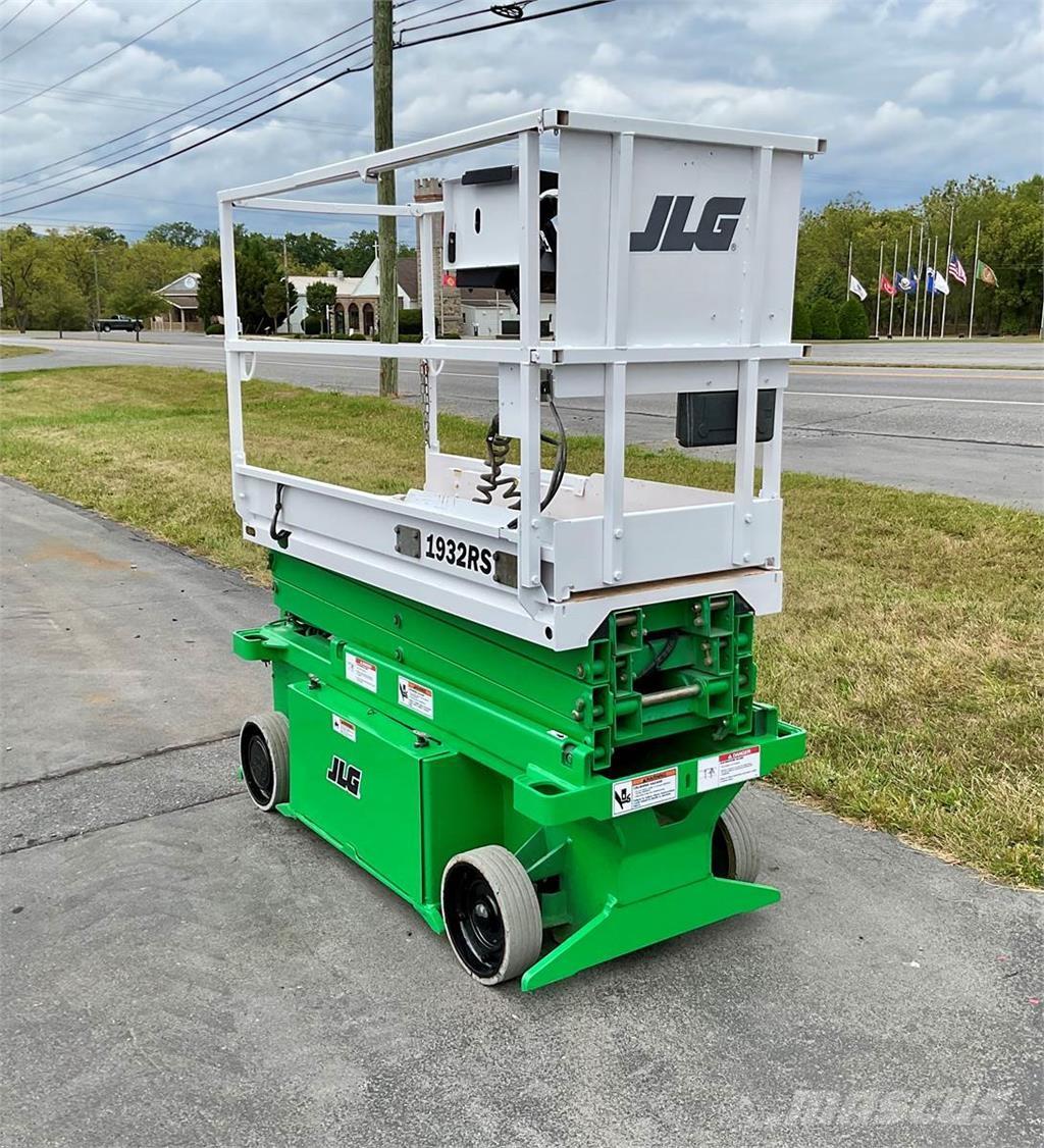 JLG 1932RS Nožnicové zdvíhacie plošiny