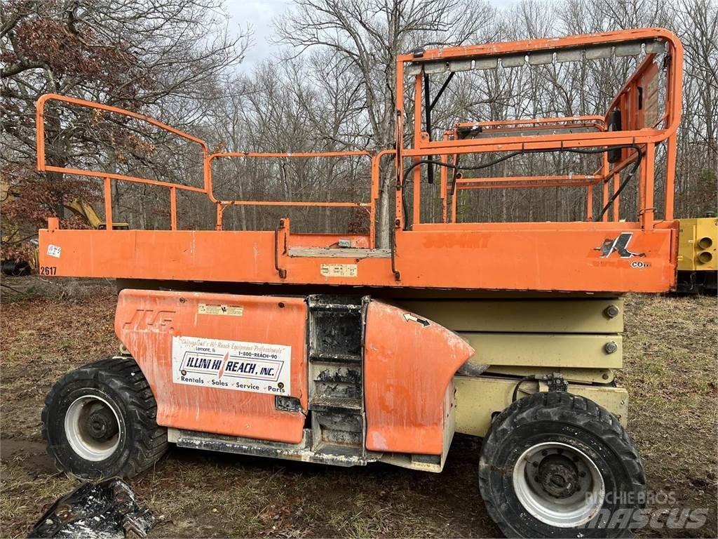 JLG 3394RT Nožnicové zdvíhacie plošiny