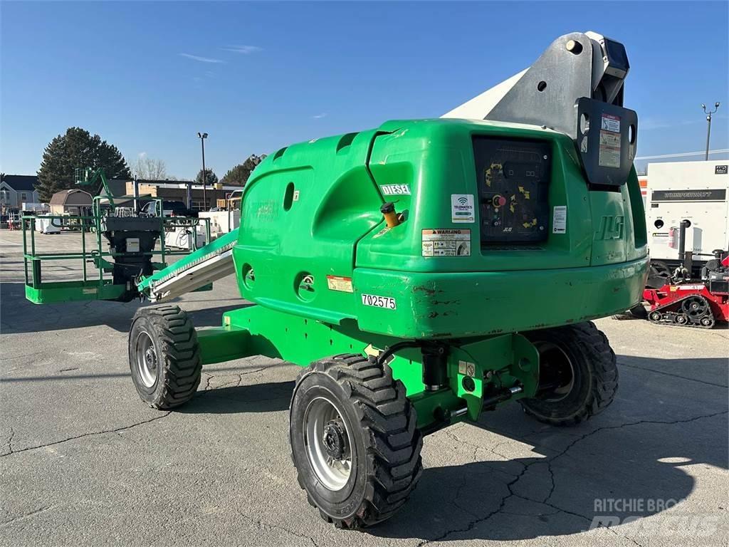 JLG 400S Teleskopické plošiny