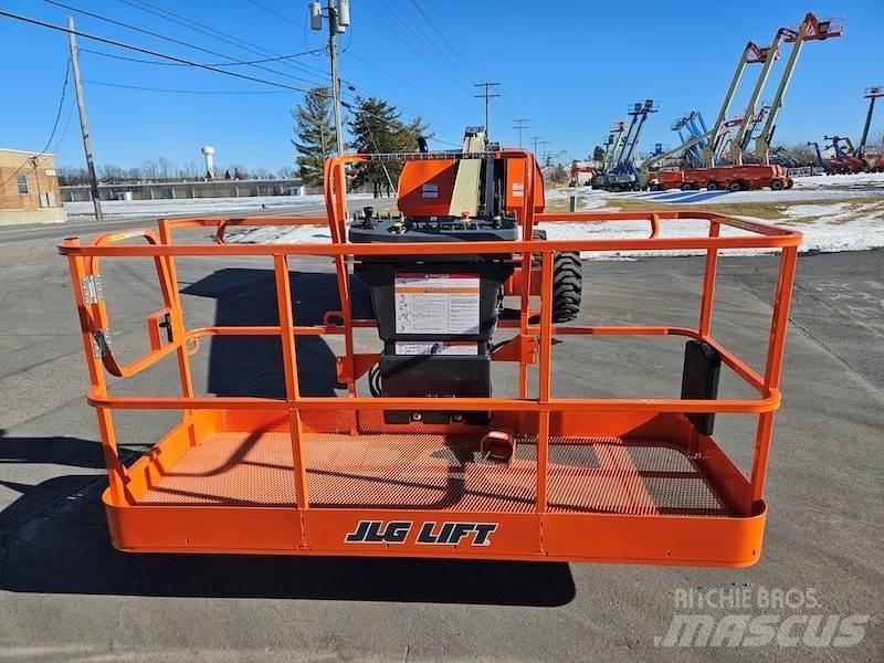 JLG 600S Teleskopické plošiny
