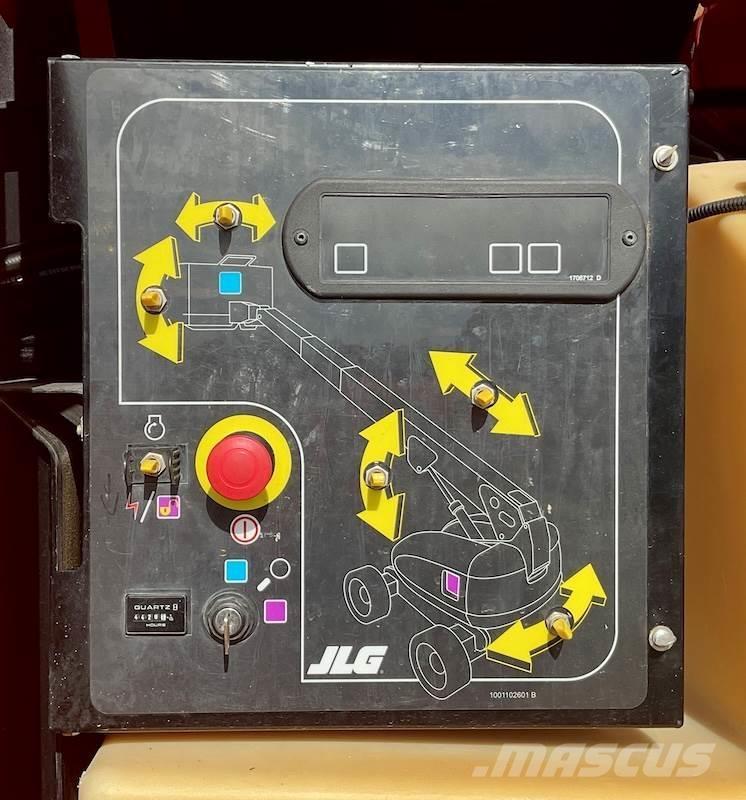 JLG 600S Teleskopické plošiny