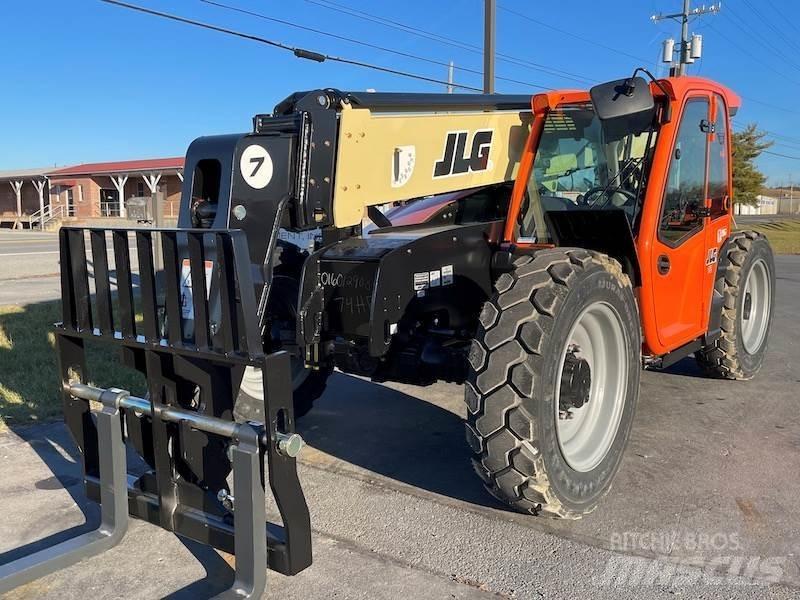 JLG 742 Teleskopické manipulátory
