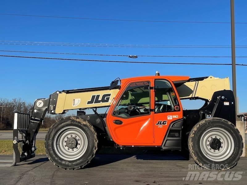 JLG 742 Teleskopické manipulátory