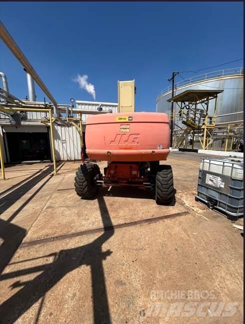 JLG 860SJ Kĺbové plošiny
