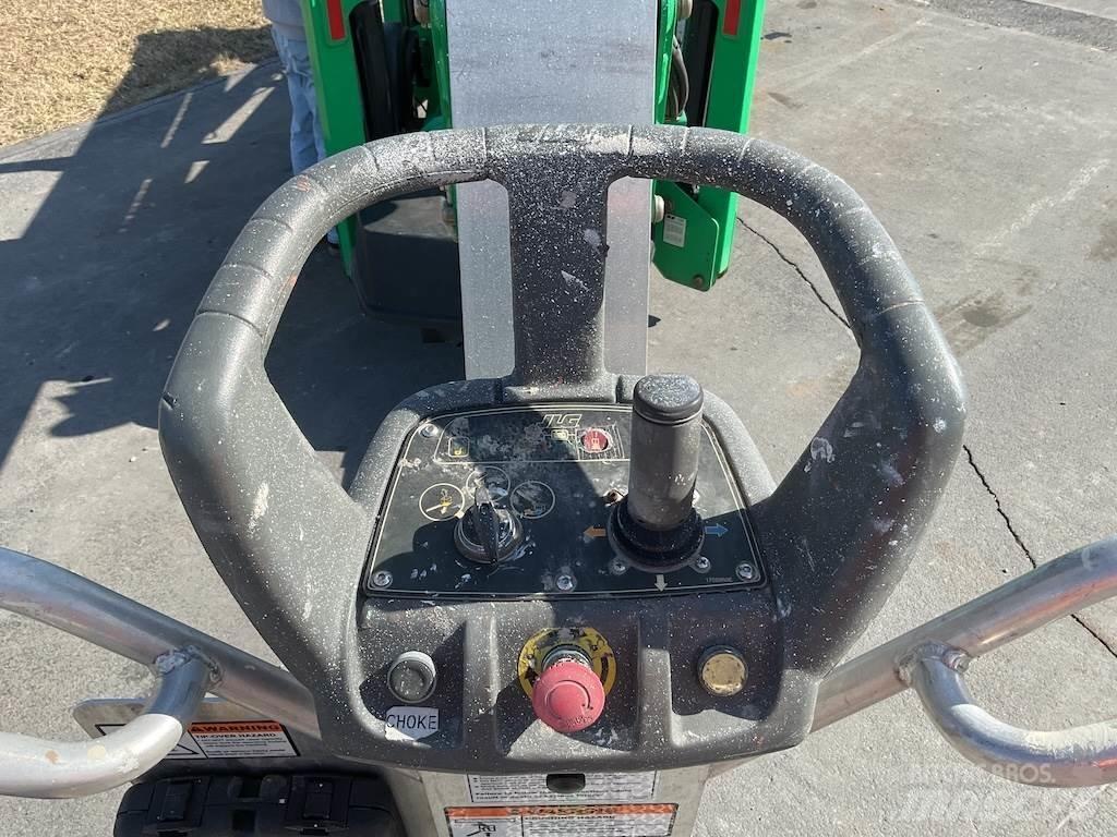 JLG T500J Prívesové plošiny