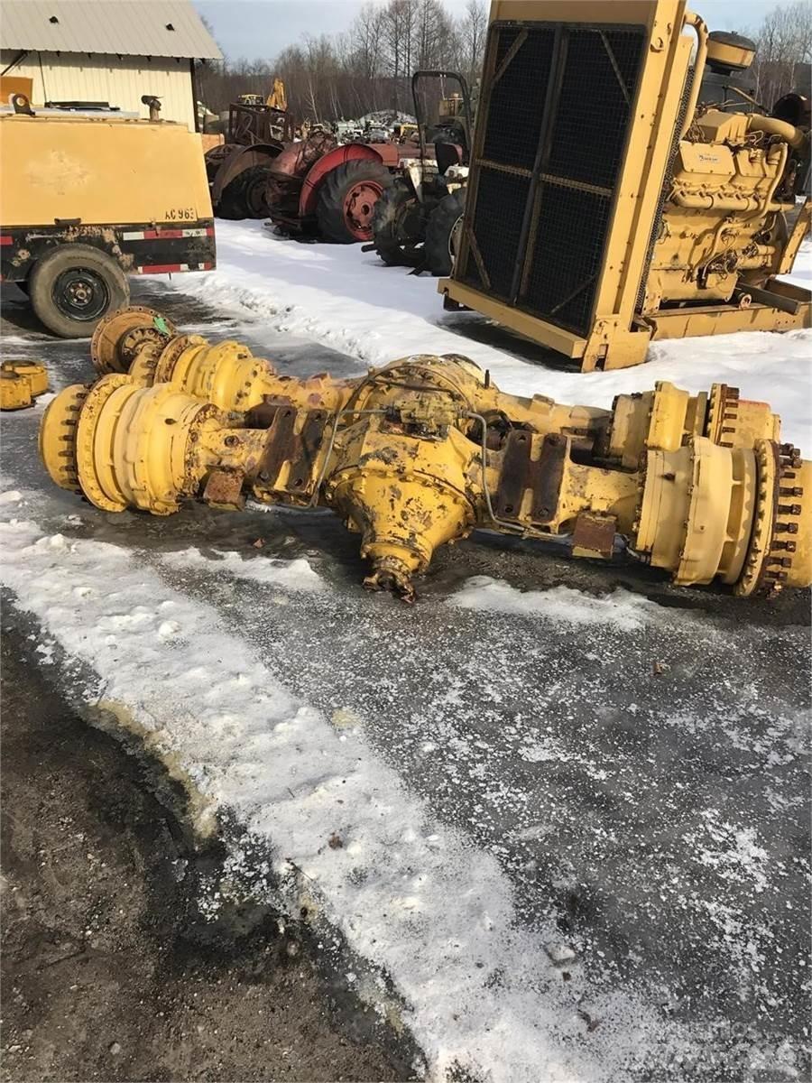 Komatsu  Nápravy
